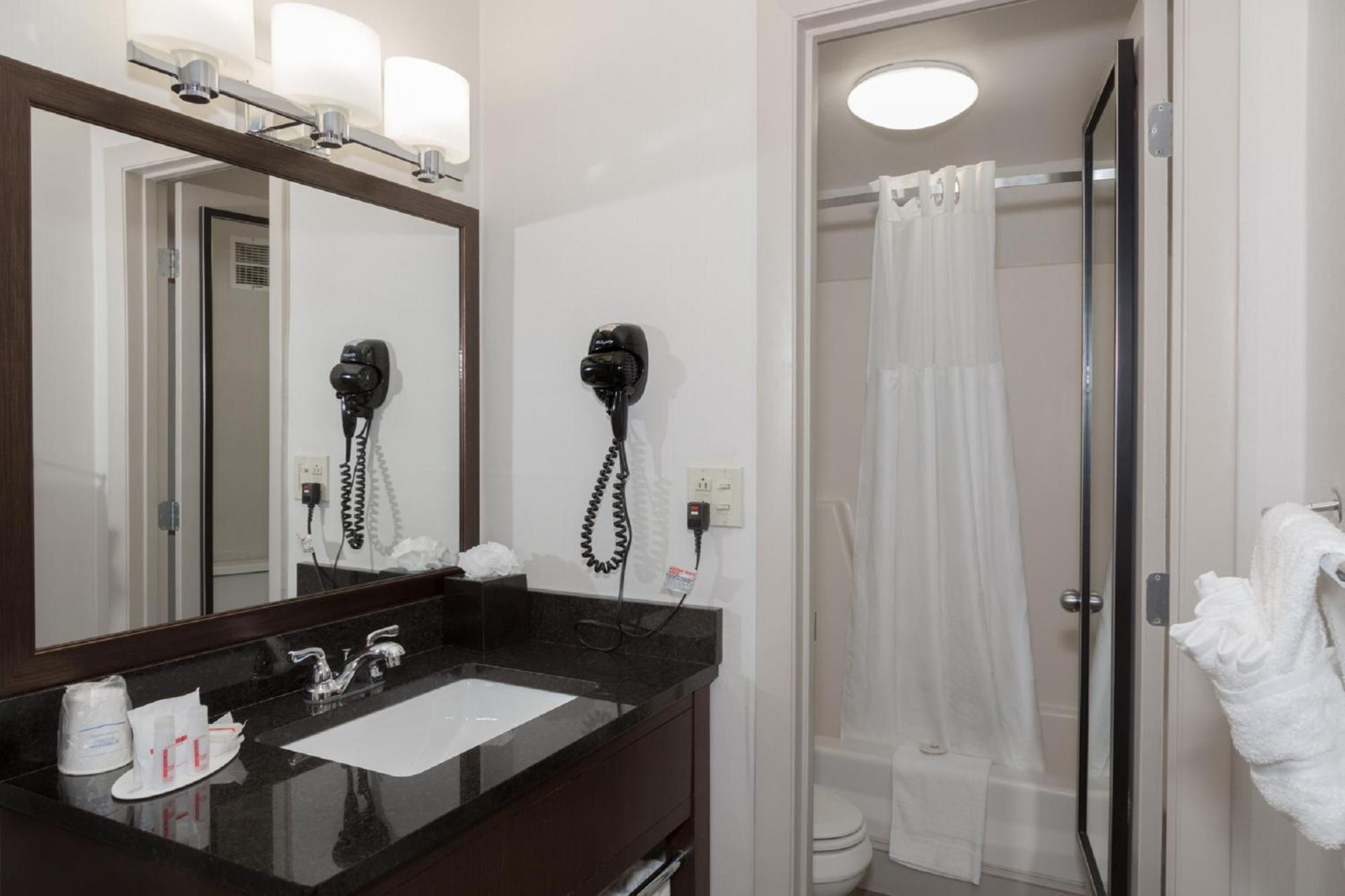 Double Room Two Double Beds Pool View Non-Smoking,673910241:JPEG